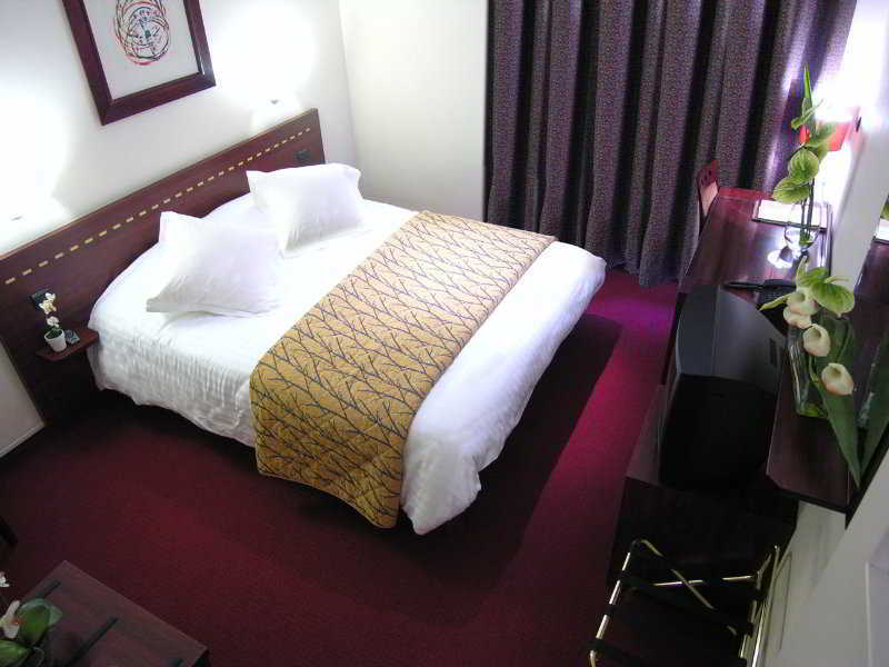 Mercure Centre Vieux 4*