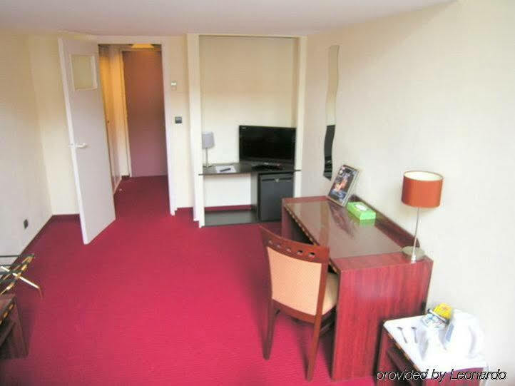 Mercure Centre Vieux 4*